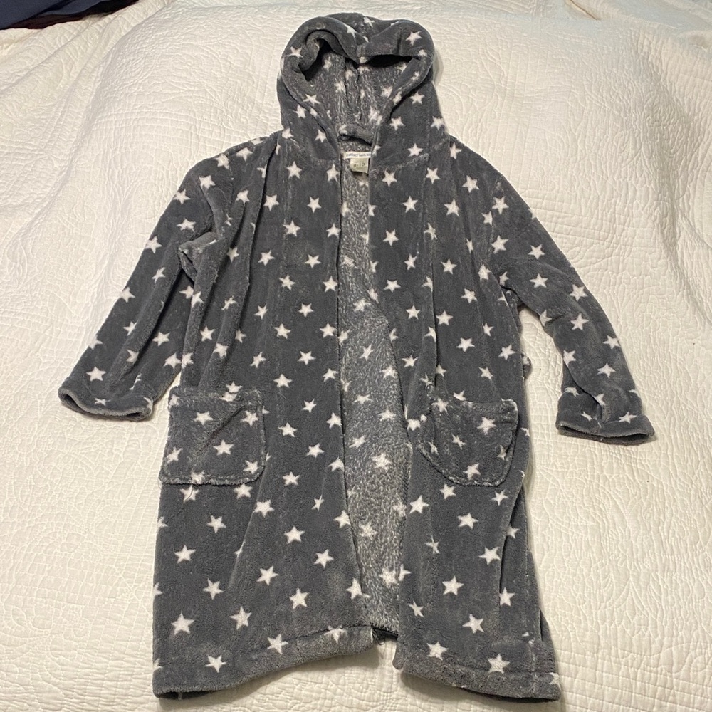 Pottery Barn Kids Gray Star Pajama Robe